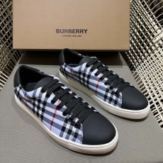 Burberry Low Shoes